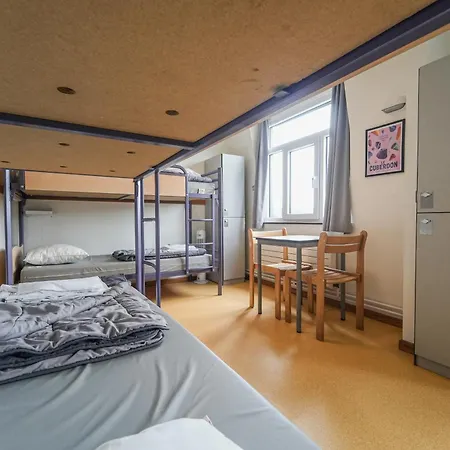 Les Sur La Hauteur - *