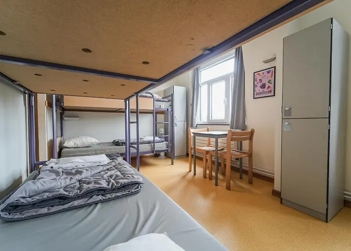 Les Sur La Hauteur - *